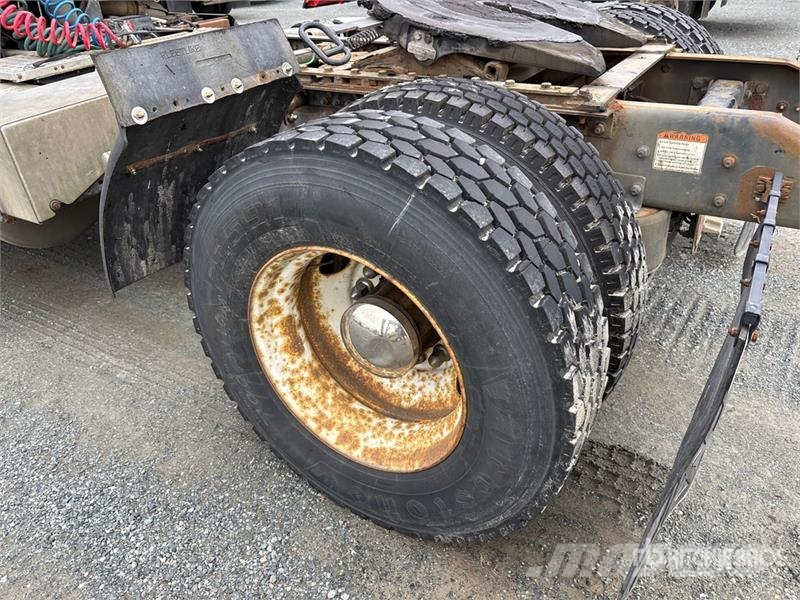 Freightliner M2 112 Sadulveokid