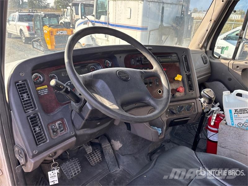 Freightliner M2 112 6x4 T/A Dump Truck Tippbilar