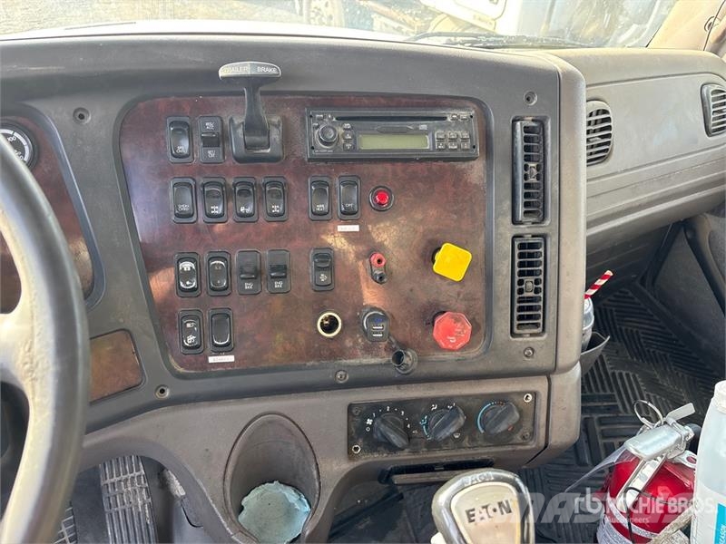 Freightliner M2 112 6x4 T/A Dump Truck Tippbilar