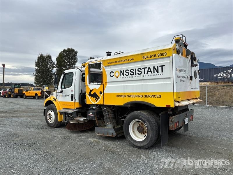 Freightliner M2 Sweeper Truck Šlavimo sunkvežimiai
