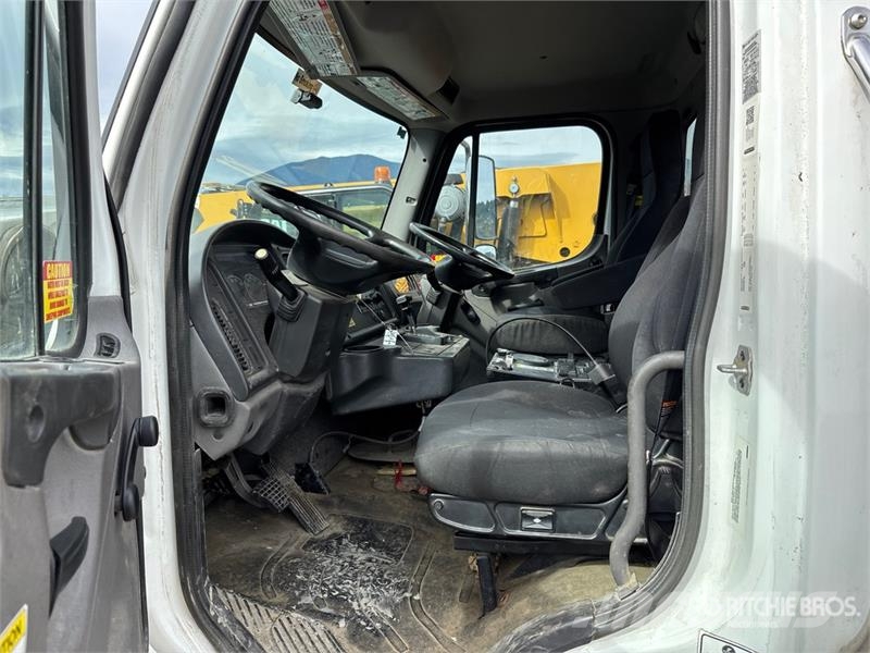 Freightliner M2 Sweeper Truck Šlavimo sunkvežimiai