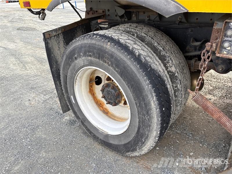 Freightliner M2 Sweeper Truck Šlavimo sunkvežimiai