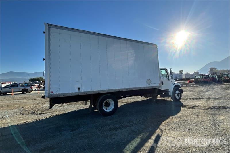 Freightliner M2106 4x2 Van Truck Dobozos teherautók