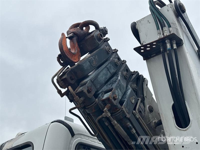 Freightliner M2112 Crane trucks