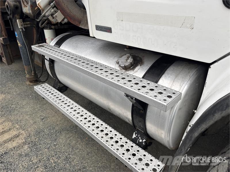 Freightliner M2112 Crane trucks