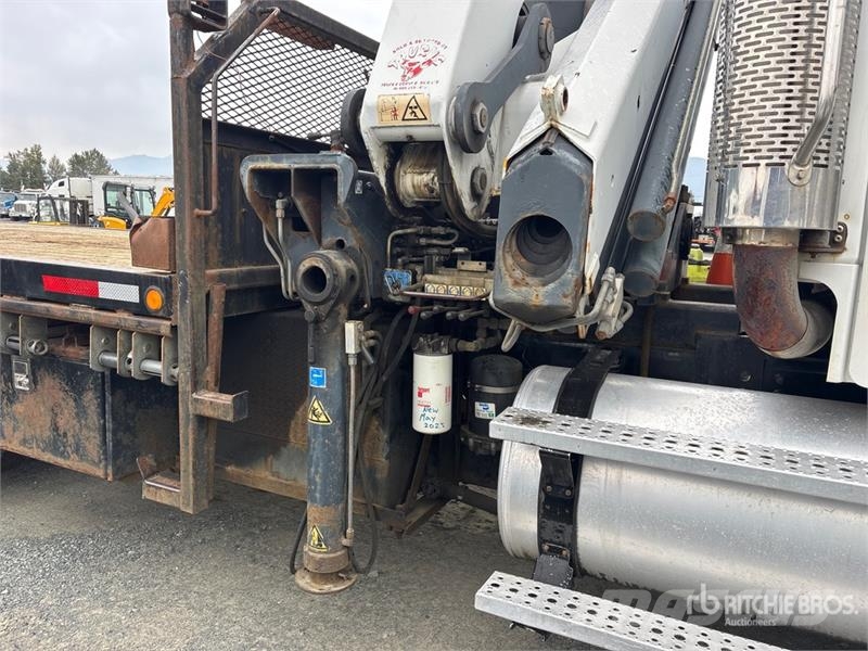 Freightliner M2112 Crane trucks