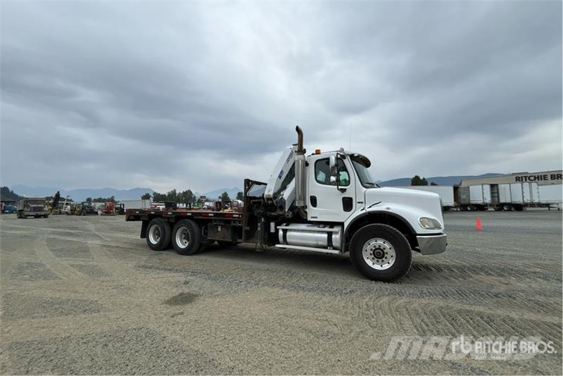 Freightliner M2112 Crane trucks