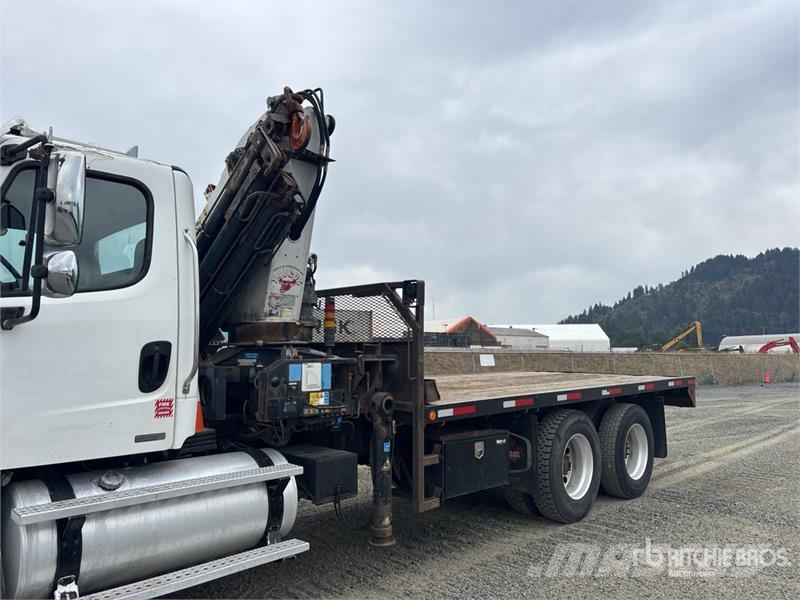 Freightliner M2112 Crane trucks
