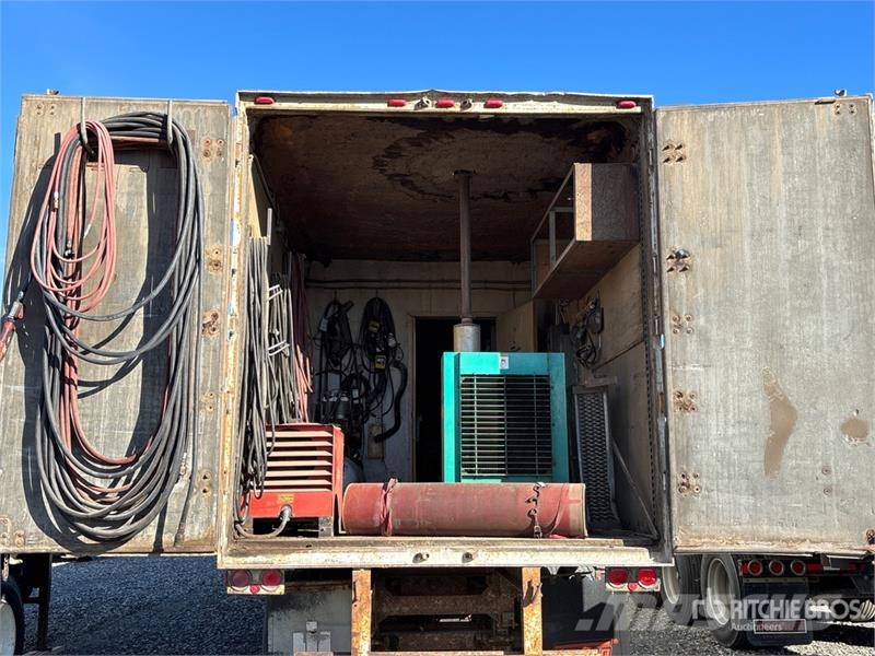 Fruehauf 45 ft T/A Shop Generator Trailer Maskintransporter