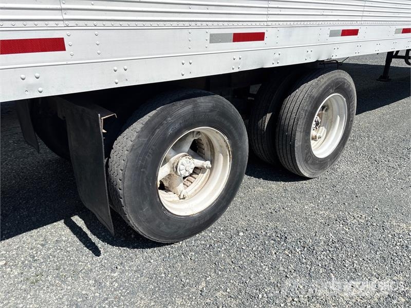 Fruehauf 45 ft x 102 in T/A Tool Crib Van Trailer Reboques de caixa fechada