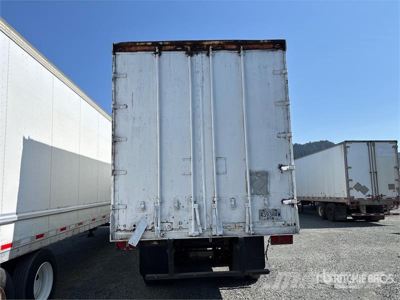 Fruehauf 45 ft x 102 in T/A Tool Crib Van Trailer Reboques de caixa fechada