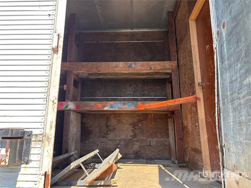 Fruehauf 45 ft x 102 in T/A Tool Crib Van Trailer Reboques de caixa fechada