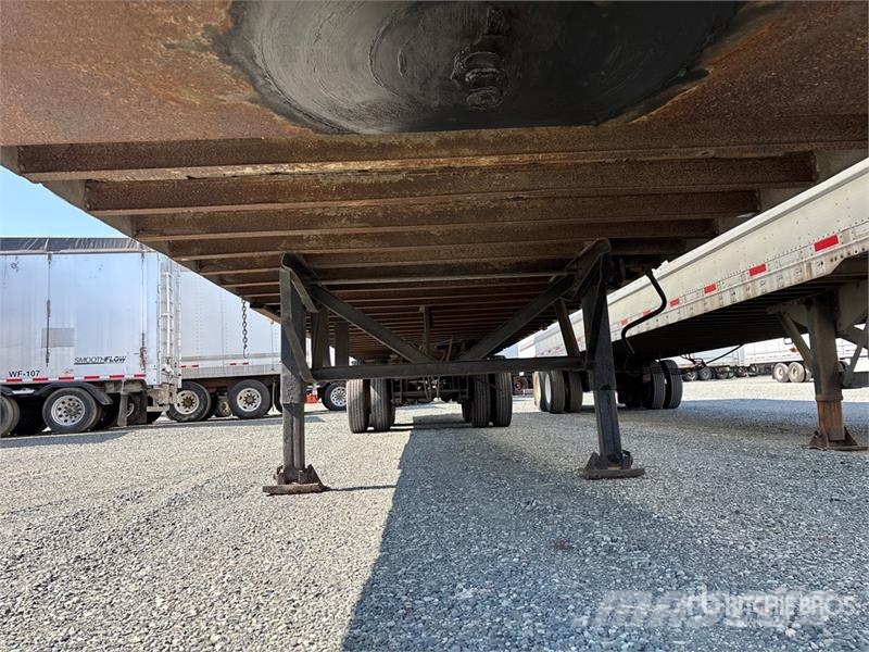 Fruehauf 45 ft x 102 in T/A Tool Crib Van Trailer Reboques de caixa fechada