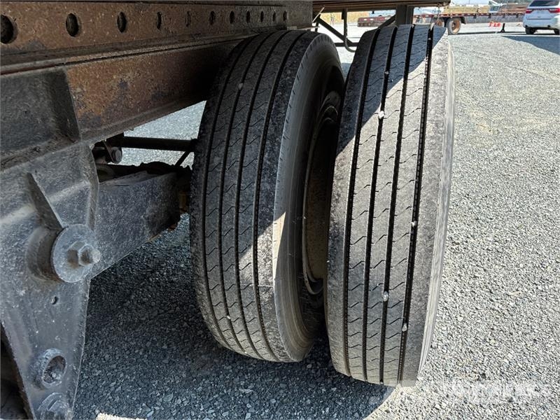 Fruehauf 45 ft x 102 in T/A Tool Crib Van Trailer Reboques de caixa fechada