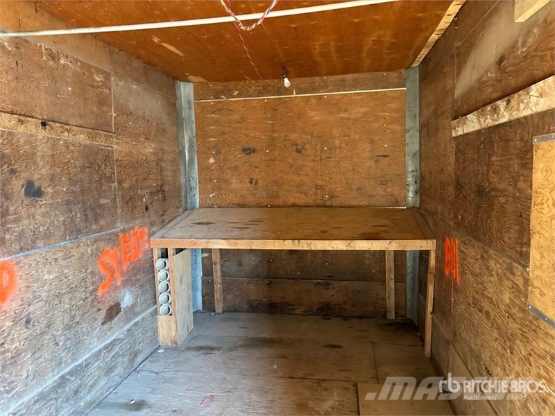 Fruehauf 45 ft x 102 in T/A Tool Crib Van Trailer Reboques de caixa fechada