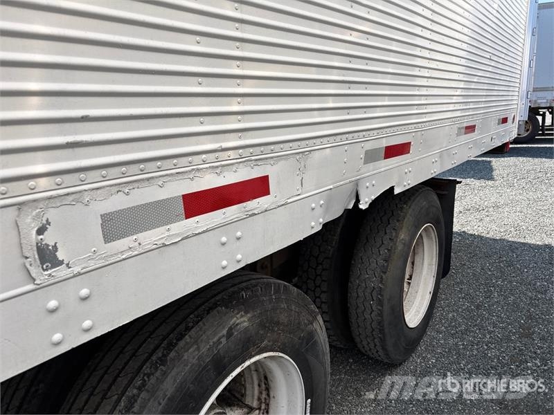 Fruehauf 45 ft x 102 in T/A Tool Crib Van Trailer Reboques de caixa fechada