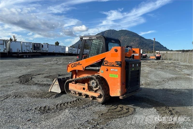 Gehl RT135 Compact Track Loader Kompaktrakodók