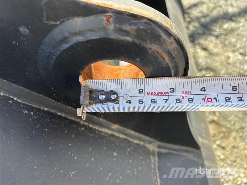 Geith H11-0900 36 in 0.42 cyd Digging Excavator Bucket ( Kausi