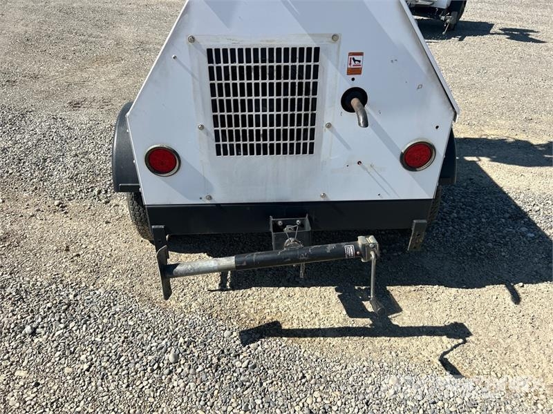 Generac MLT4060MVCAN 6 kW Light Tower (Inoperable) Πύργοι προβολέων
