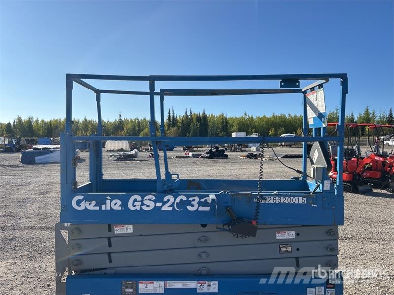 Genie GS-2032 Electric Scissor Lift Ollós emelők