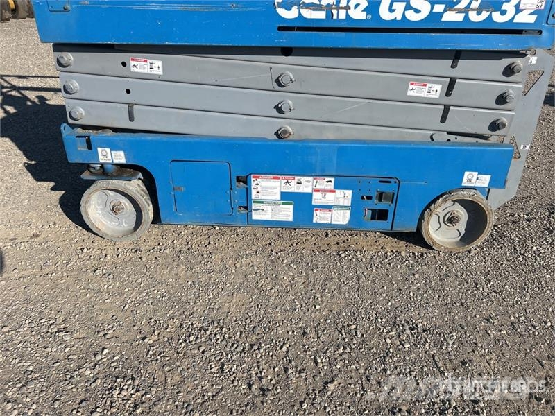 Genie GS-2032 Electric Scissor Lift Ollós emelők