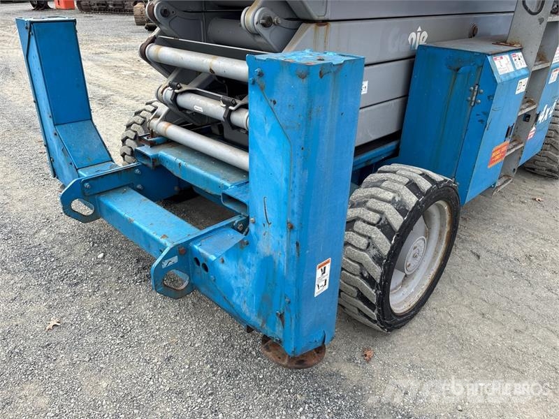 Genie GS-4390RT 4x4 Diesel Scissor Lift Scheren-Arbeitsbühnen