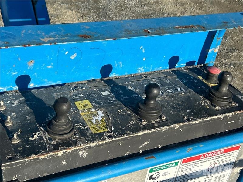 Genie S-125 4WD Diesel Telescopic Boom Lift Nacelles télescopiques