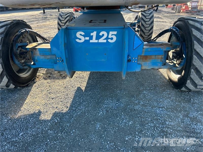 Genie S-125 4WD Diesel Telescopic Boom Lift رافعات سلة تلسكوبية