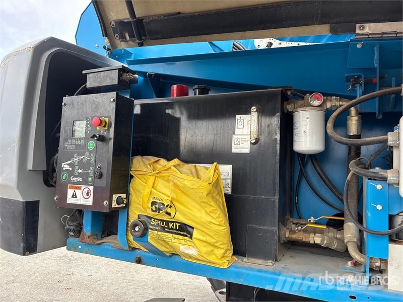 Genie S-125 4WD Diesel Telescopic Boom Lift Teleszkópos emelők