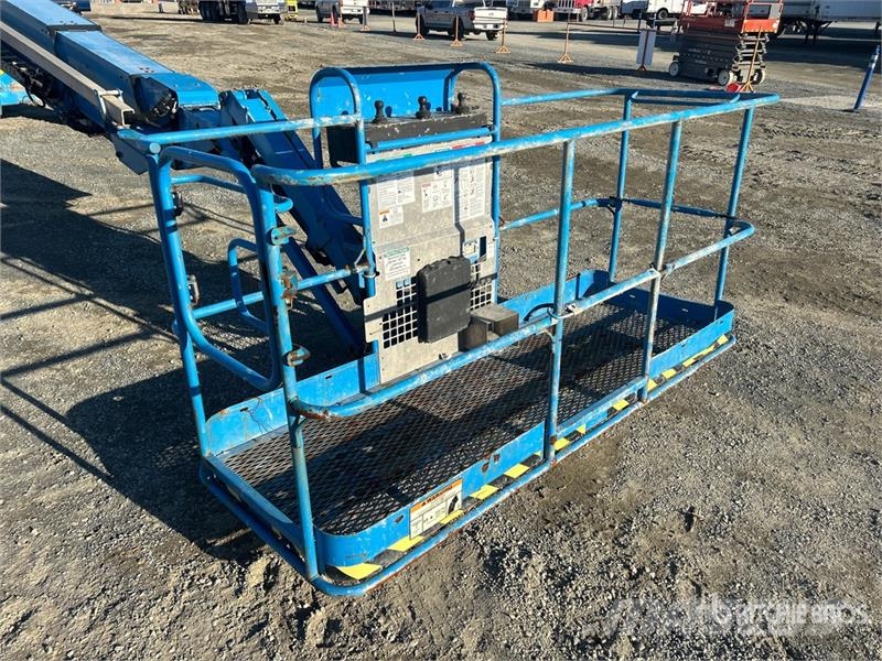 Genie S-125 4WD Diesel Telescopic Boom Lift Nacelles télescopiques