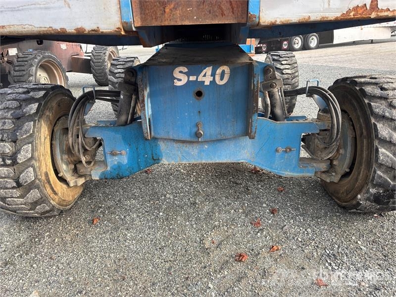 Genie S-40 4WD Diesel Telescopic Boom Lift Teleskopik personel platformları