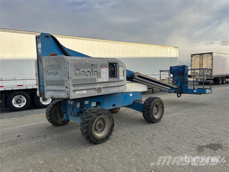 Genie S-40 4WD Diesel Telescopic Boom Lift Teleskopik personel platformları