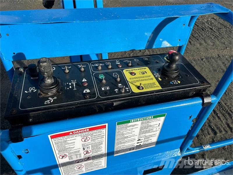 Genie S-85 4WD Diesel 4WD Diesel Telescopic Boom Lift Телескопични повдигачи