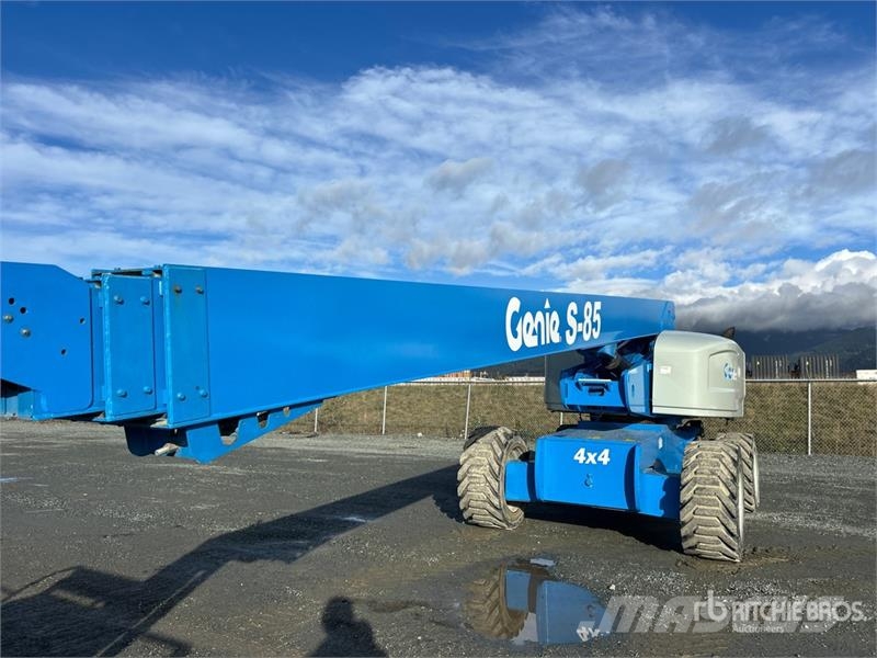 Genie S-85 4WD Diesel 4WD Diesel Telescopic Boom Lift Телескопични повдигачи