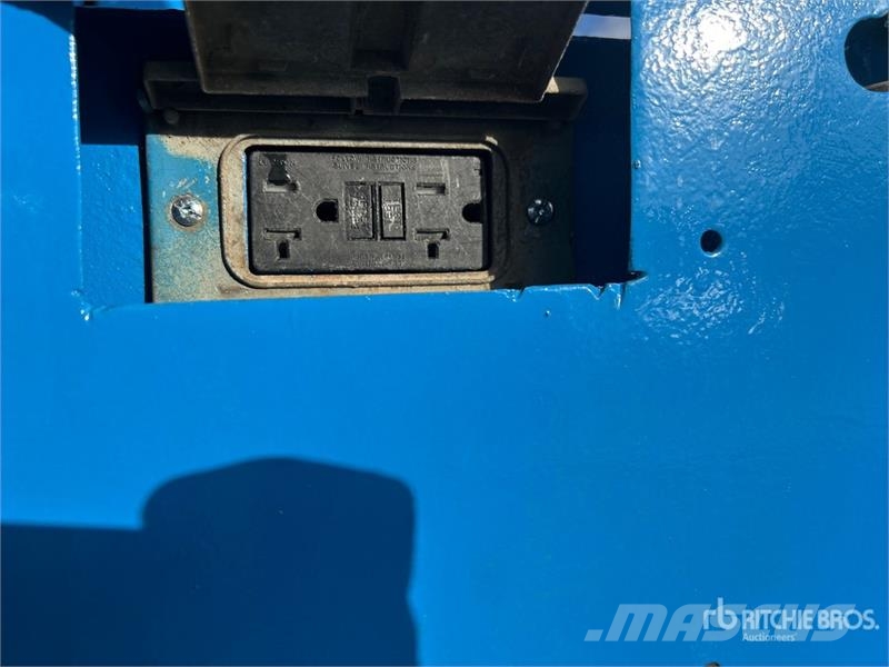 Genie S-85 4WD Diesel 4WD Diesel Telescopic Boom Lift Телескопични повдигачи
