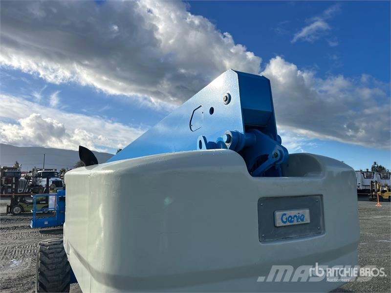 Genie S-85 4WD Diesel 4WD Diesel Telescopic Boom Lift Телескопични повдигачи