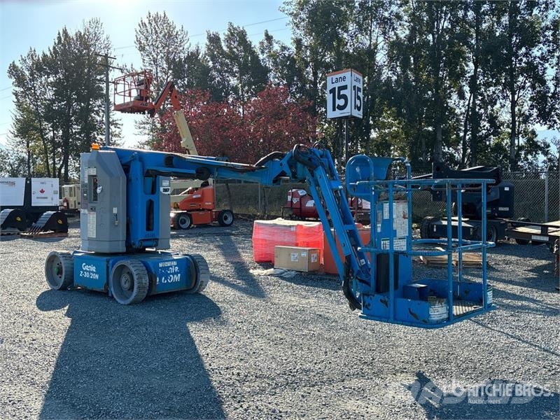 Genie Z-30/20N RJ 2WD Electric Articulating Boom Lift Nacelles articulées