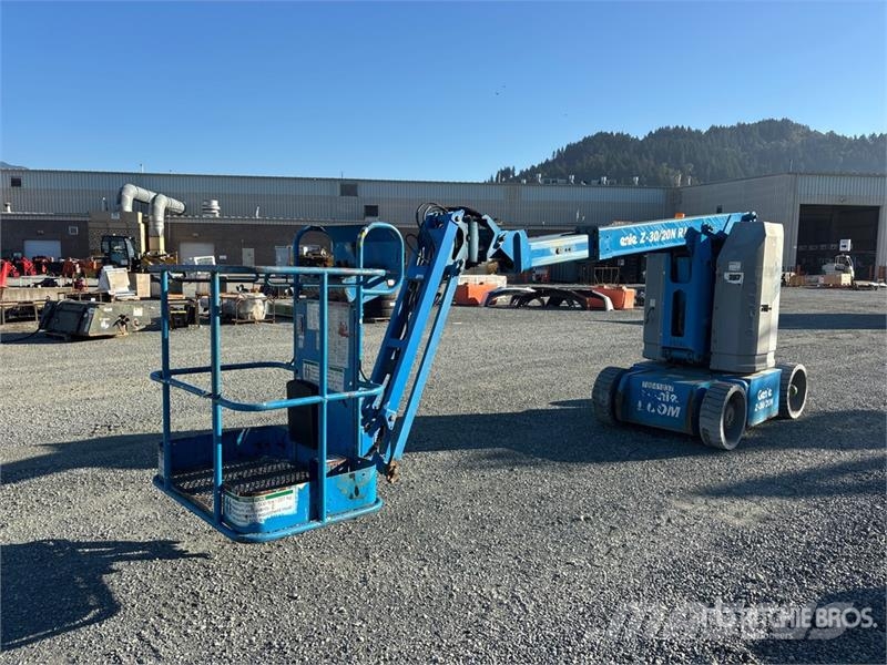 Genie Z-30/20N RJ 2WD Electric Articulating Boom Lift Nacelles articulées