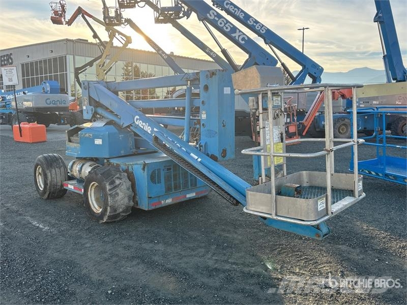 Genie Z-45/22 2WD LPG Articulating Boom Lift Articulated boom lifts
