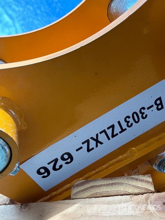 GIYI 16 in Excavator Auger - Fits Cat 303 (Unused) Vrtalne naprave