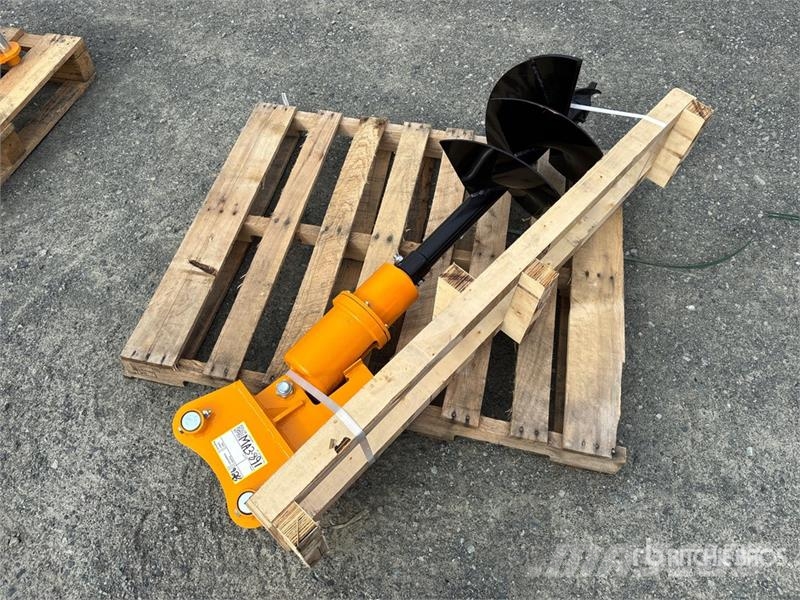 GIYI 16 in Excavator Auger - Fits Cat 303 (Unused) Vrtalne naprave