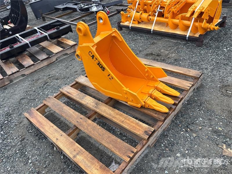  GIYI Cat 305 12 In Excavator Bucket (Unused) دلاء