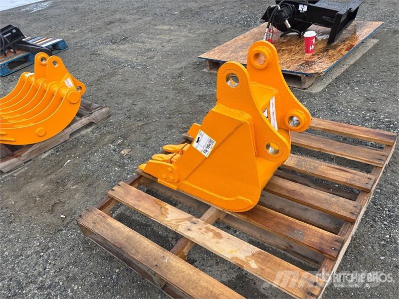  GIYI Cat 305 12 In Excavator Bucket (Unused) دلاء