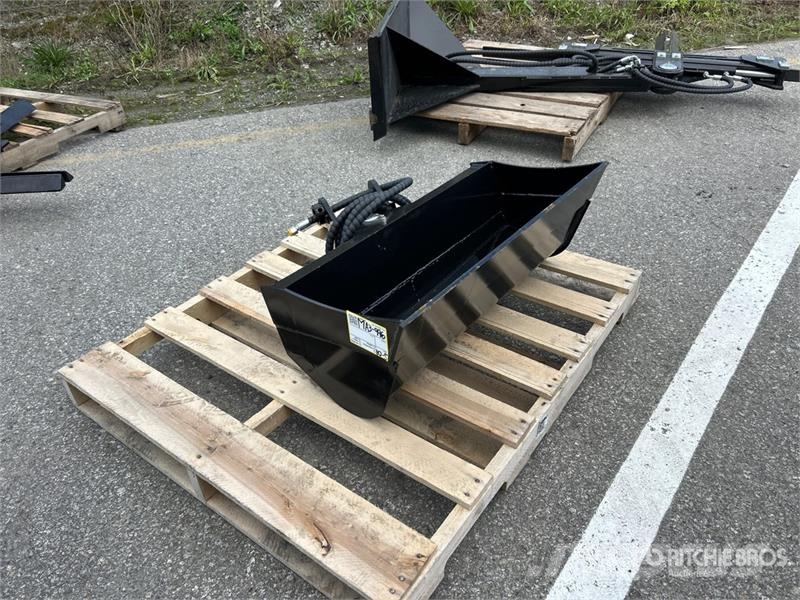  GIYI GY-3TB Tilting Excavator Bucket - Fits Cat 3  Žlice