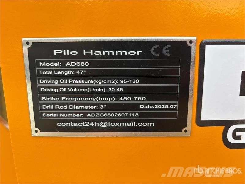  GIYI GY-AD680 8 in Skid Steer Post Driver (Unused) Karja-aidat