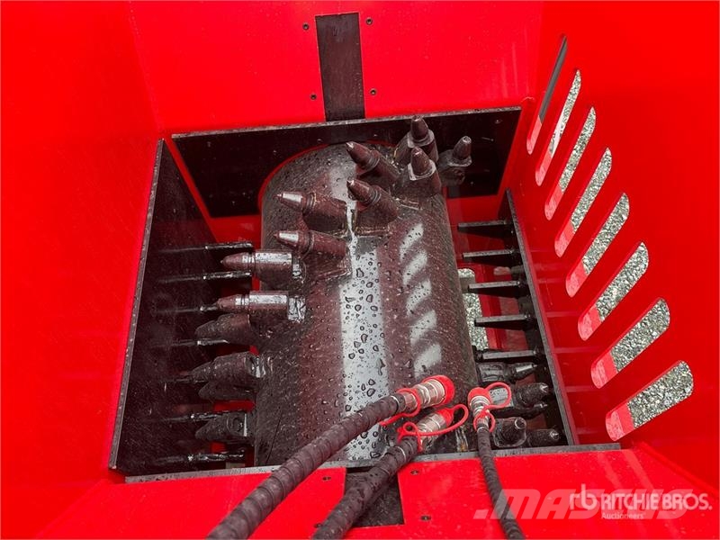 GIYI GY-BC72 24 in Skid Steer Block Crusher (Unuse Other components