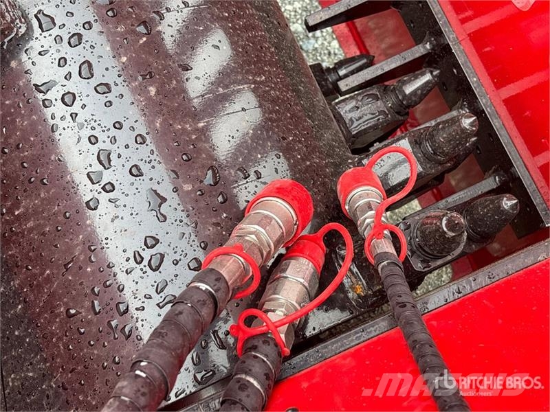 GIYI GY-BC72 24 in Skid Steer Block Crusher (Unuse Other components