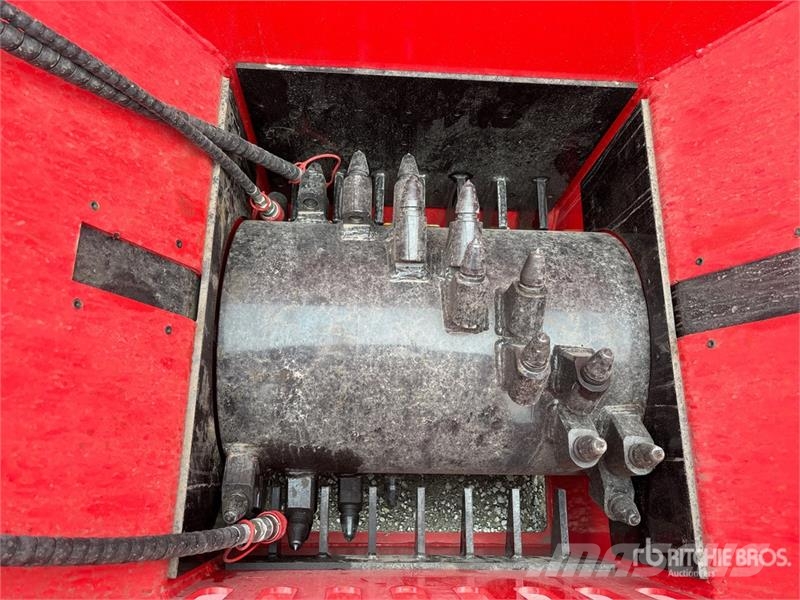  GIYI GY-BC72 72 in Skid Steer Block Crusher (Unuse Andre komponenter