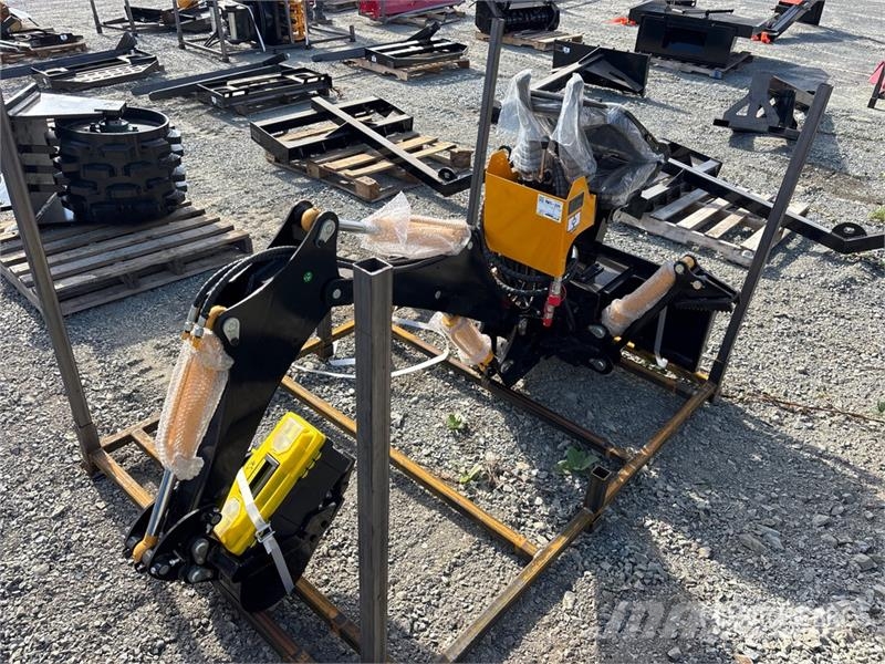  GIYI GY-BD98 12 in Skid Steer Backhoe (Unused) Backhoes