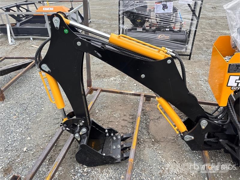 GIYI GY-BD98 Skid Steer Backhoe (Unused) Nakladalne žlice